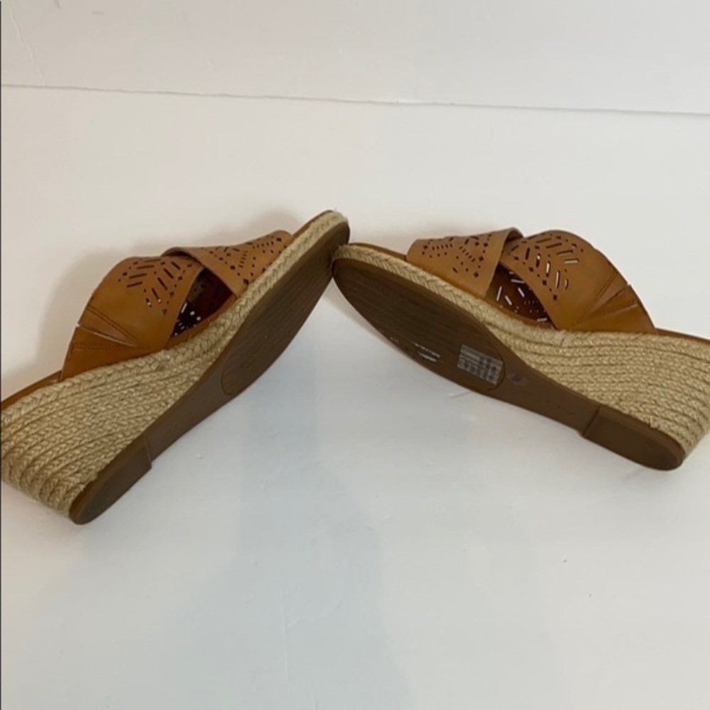 Lucky Brand Sandals with Wedge - Picture 5 of 7